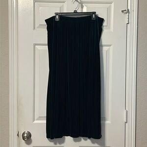 BFA Classics Green Long Skirt Size 2X